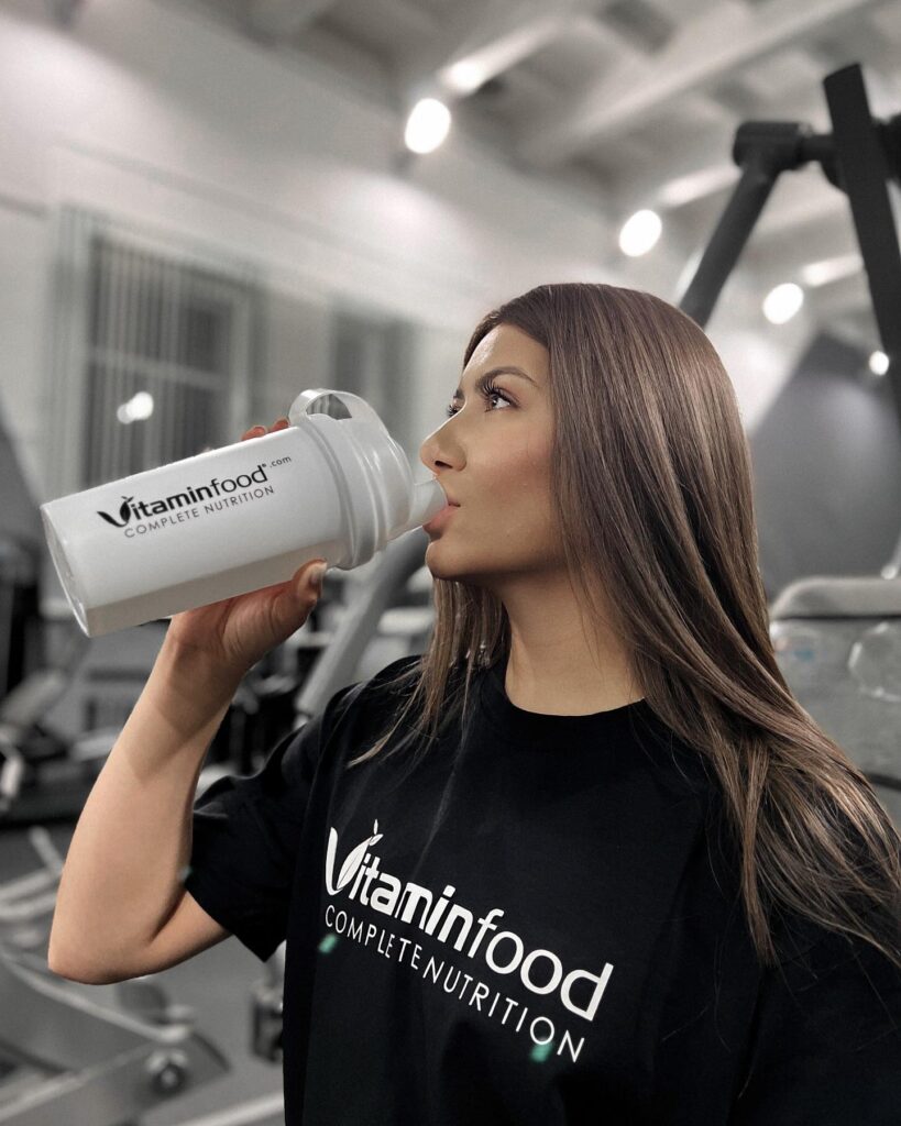 Waarom Mensen die Vitaminfood Gebruiken Knapper Zijn