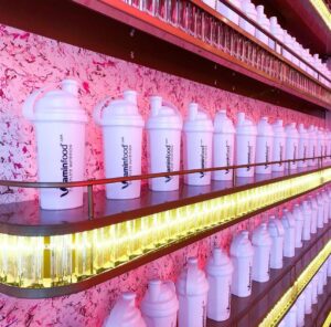 "Ontdek de Ongekende Verschillen: Vitaminfood Soylent vs. Gewone Maaltijdshakes - Een Diepgaande Vergelijking Voor Revolutionaire Inzichten!"